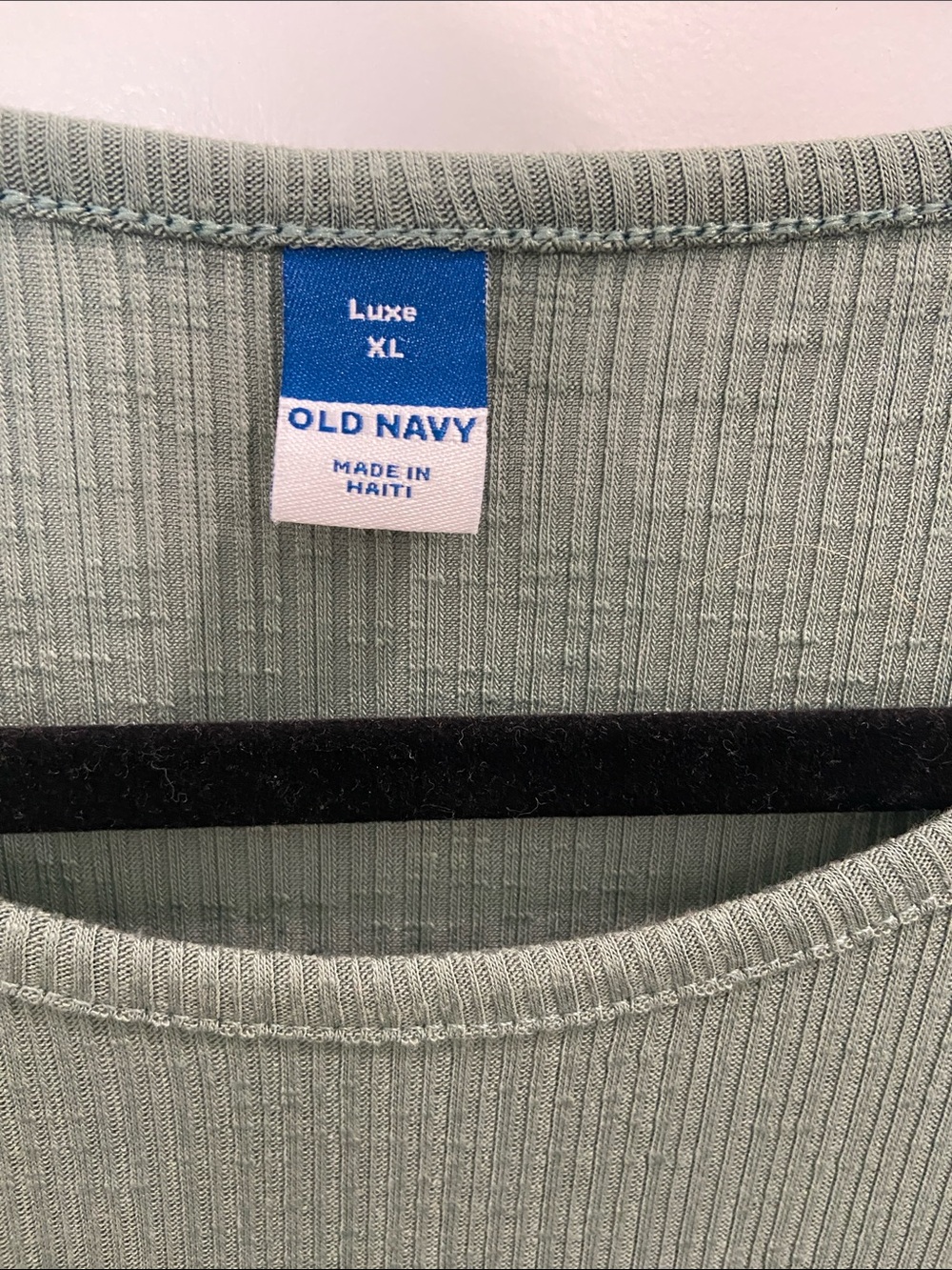 Old Navy Ribbed T-Shirt - Picture 2 of 4